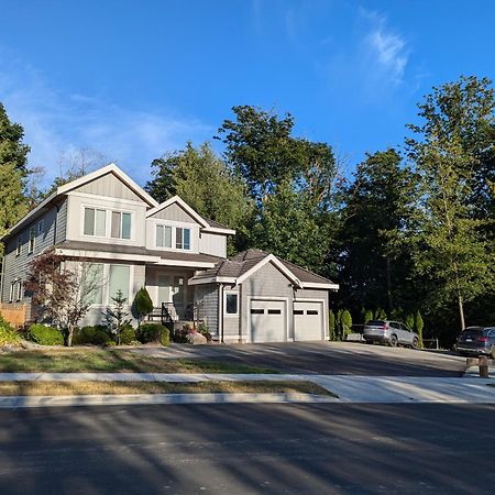 Entire Forest Home Near Nature & Amenities Surrey Exterior foto